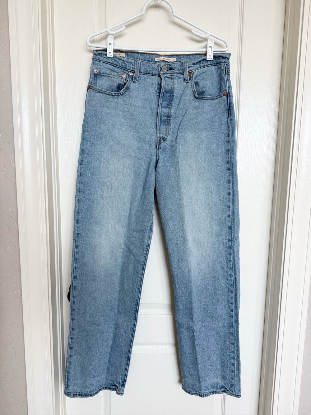 Levi's Ribcage Straight Ankle Jeans